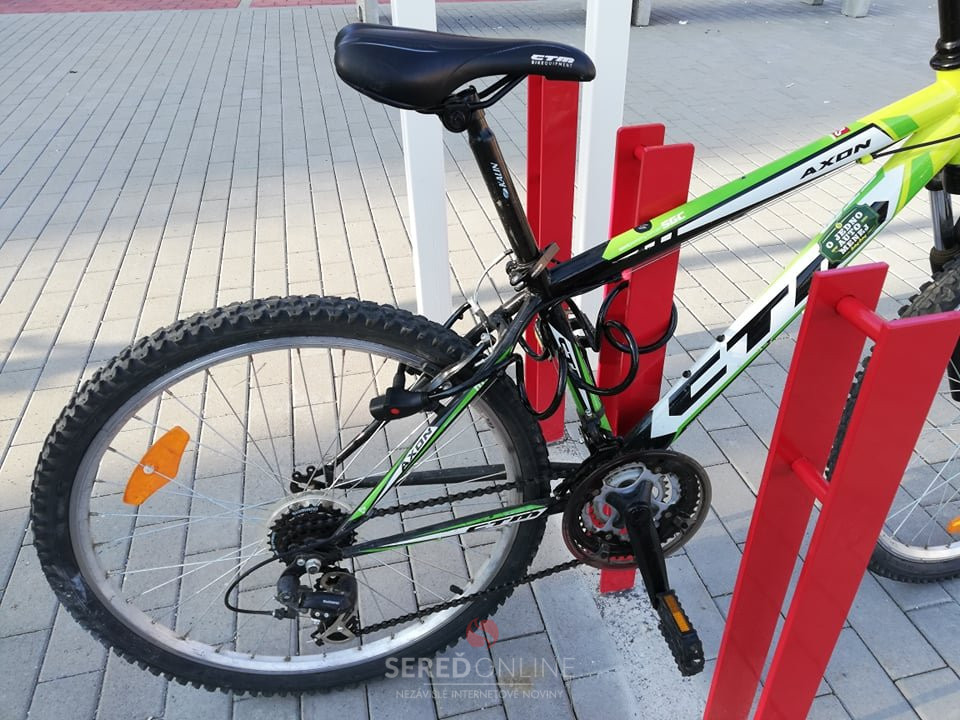 Bezpečné parkovanie pre cyklistov v Seredi 